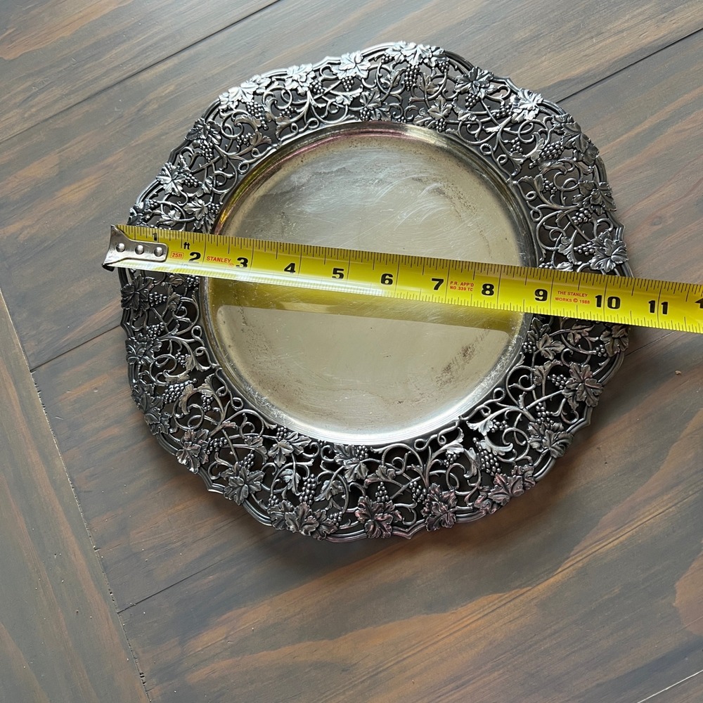 Vintage Silver Plated Burgundy 1510 Ornate Grape Vine Design Serving Plate‎ - Picture 4 of 4